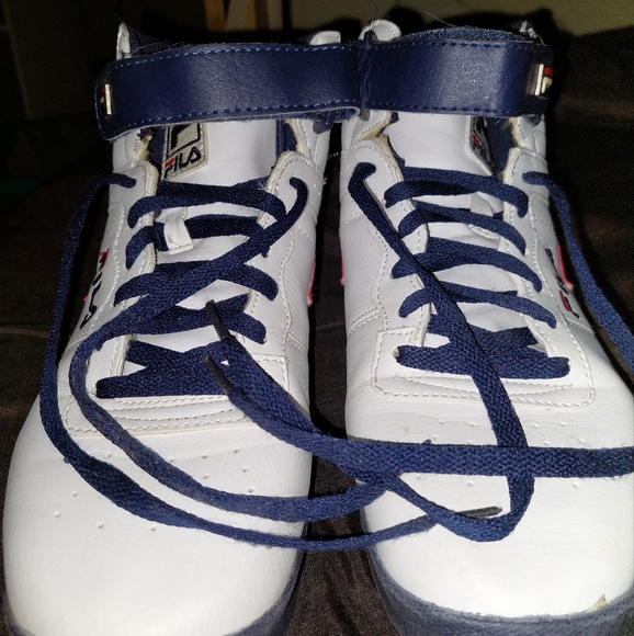 Fila Vulc 13 Mid Plus - White Red Blue Sneakers - Picture 3 of 4